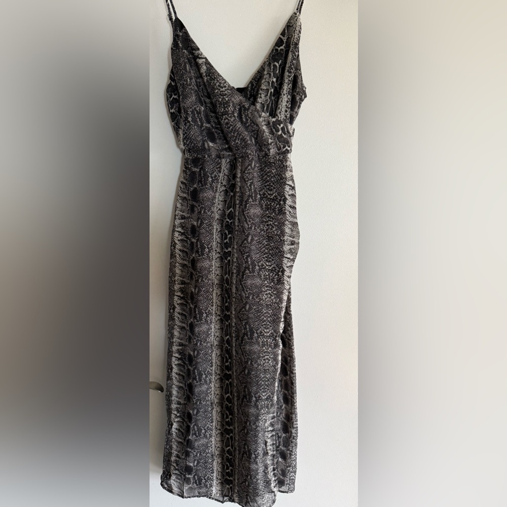 Abbeline Black and Gray Snake Print Dress